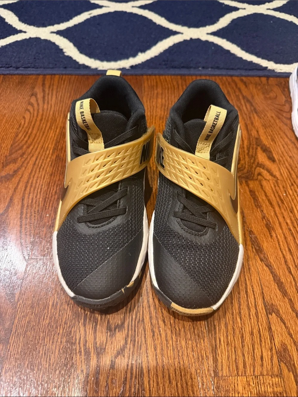 Nike Kids Black and Gold Hook-and-Loop Sneakers